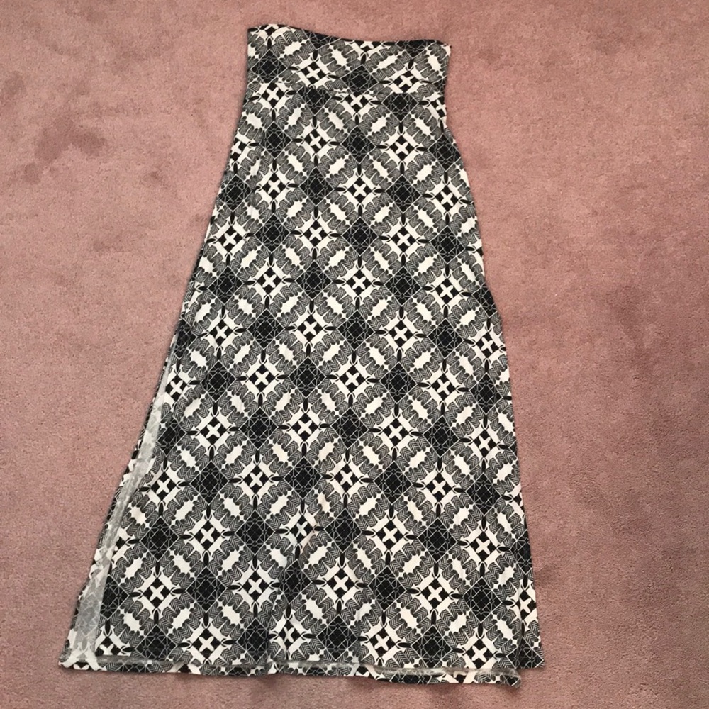 Black and White Maxi Skirt